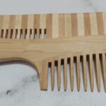 Peine de Bambú con Mango