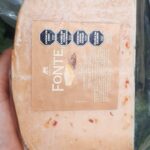 Queso gouda con ají molido cuña x 250gr