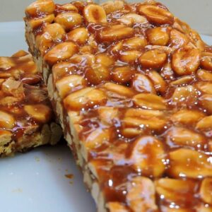 Tableta de turrón crocante de maní casero